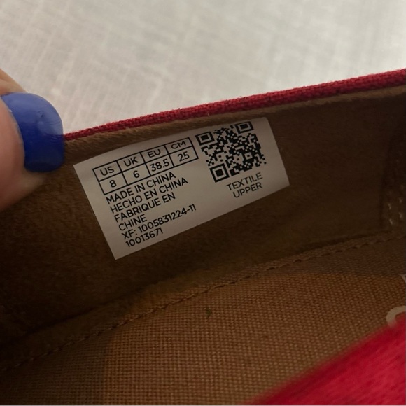 NEW! TOMS Size 8 Red Canvas Peep Toe Cork Wedge Heels Women - Picture 6 of 6